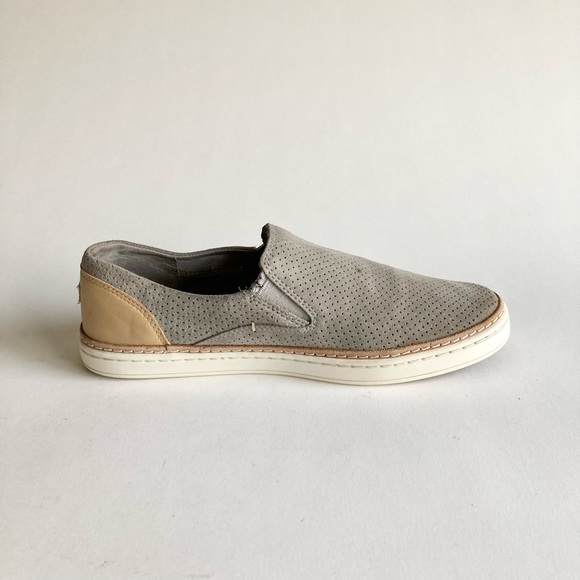 UGG Grey Suede Cream Leather Low Top Sneakers size 8 - Picture 6 of 15